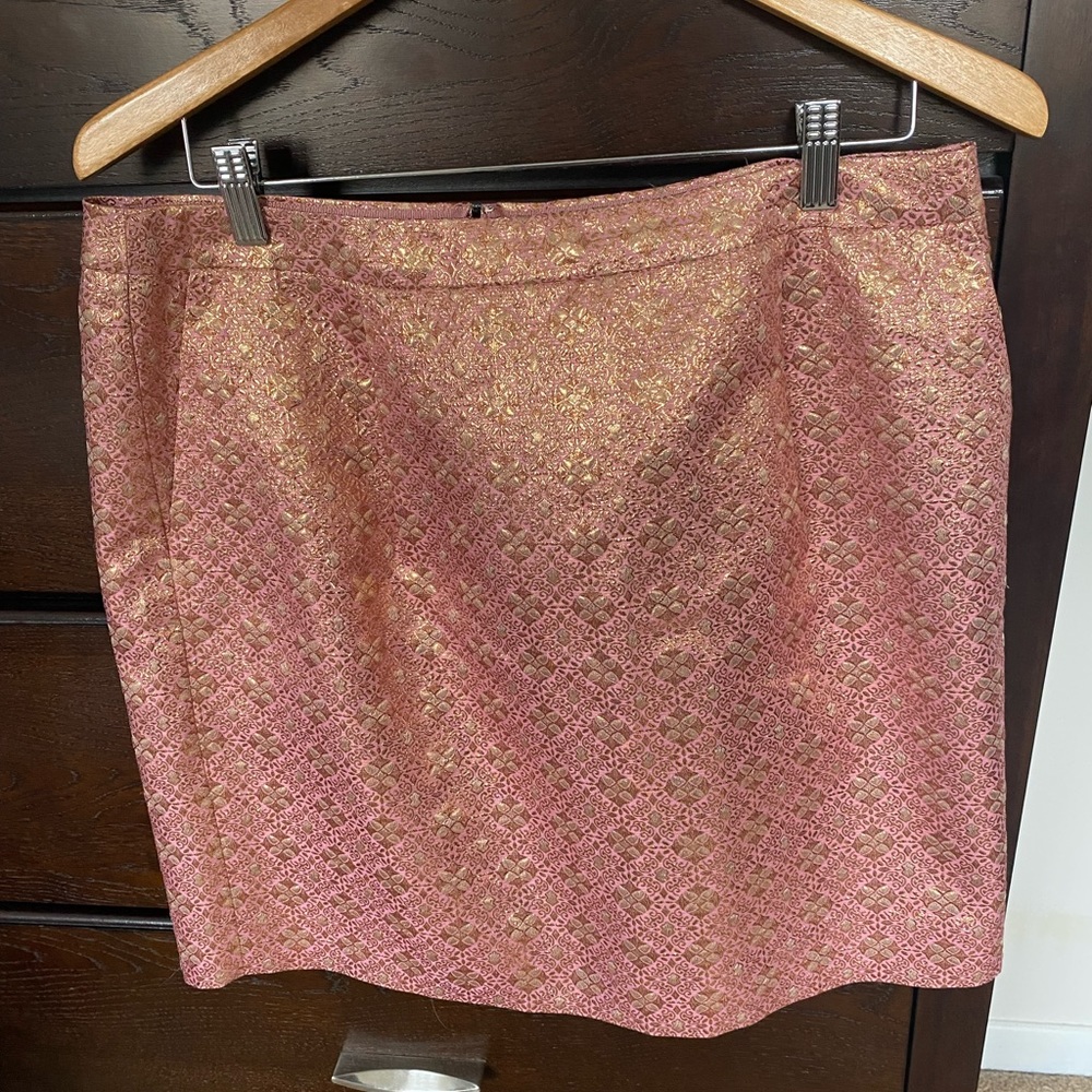 Jacquard pink mini skirt